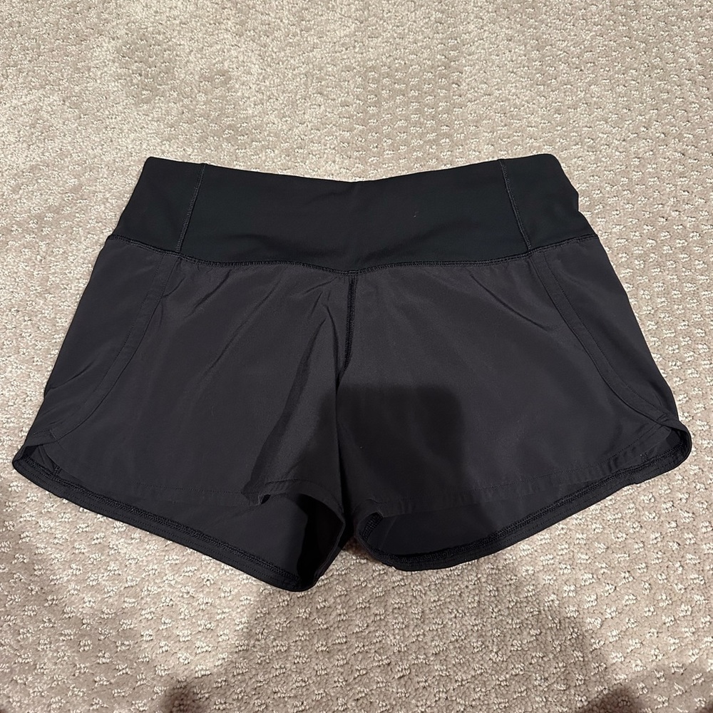 Lululemon black speed up shorts size 2 4 inch